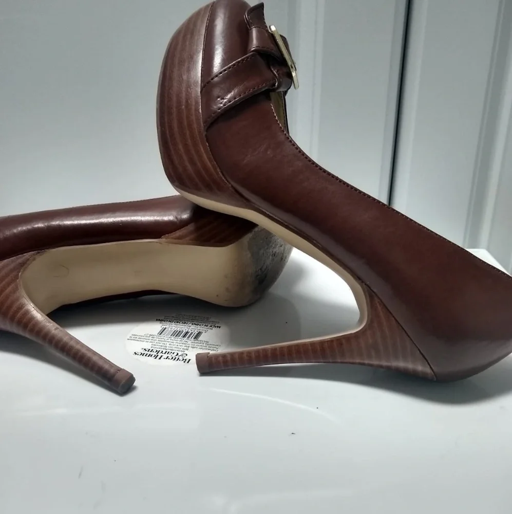 Guess high heels women shoes. - Picture 5 of 6